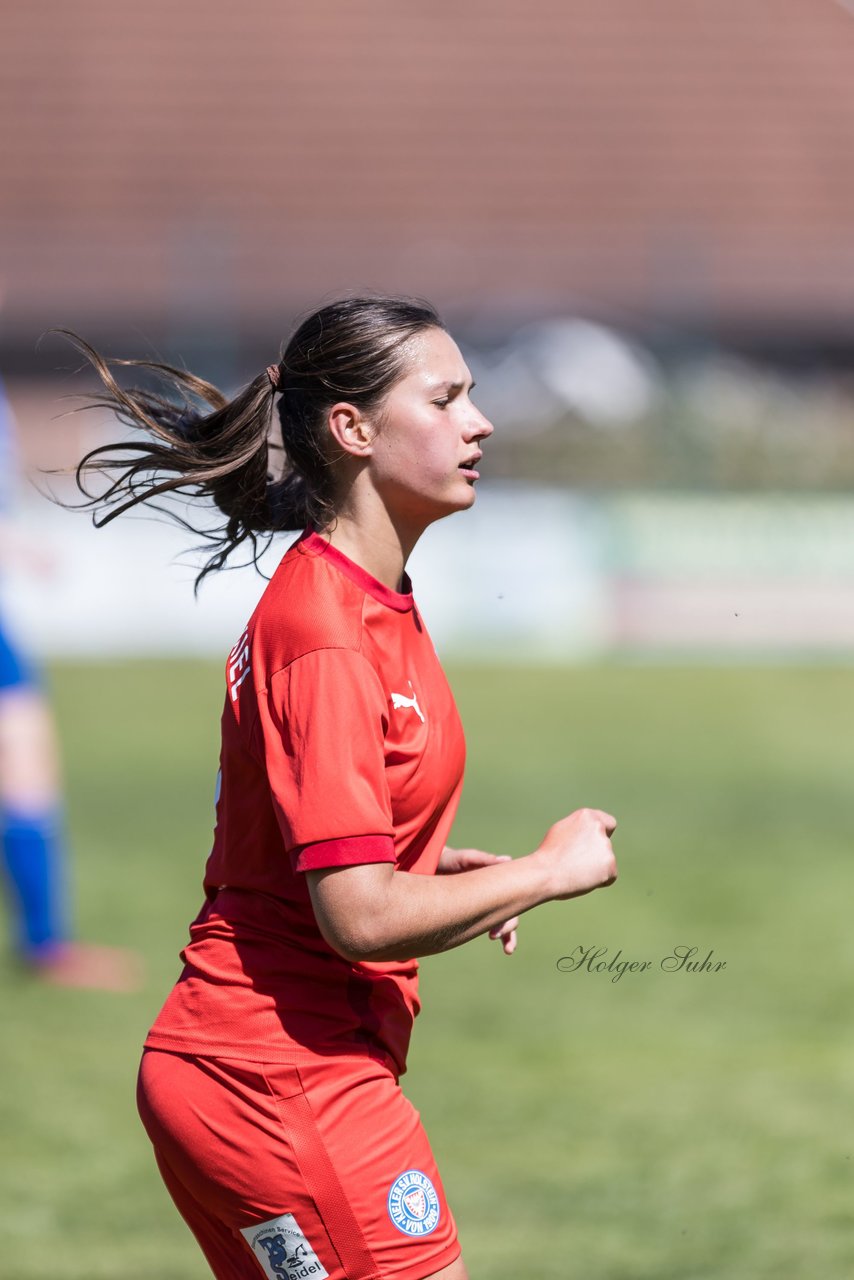 Bild 284 - F TSV Zarpen - Holstein Kiel II : Ergebnis: 2:6